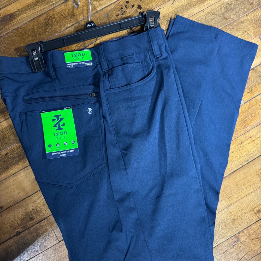Izod Golf Men's Navy Chino Pants